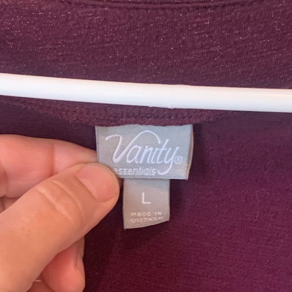 Vanity Top - Picture 2 of 3